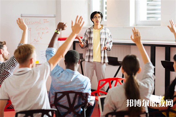 營(yíng)山職業(yè)高級(jí)中學(xué)有哪些招生專(zhuān)業(yè)（2023年）