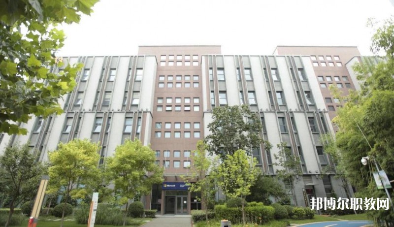 咸陽陜廣電子機械職業技術學校2023年招生錄取分數線（2024參考）