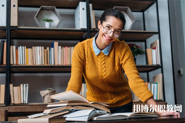湖南哪里的中職學校能讀人力資源管理專業