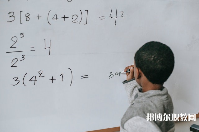 湖南哪里的中職學校能讀會計專業專業
