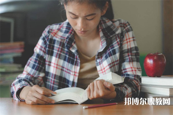 湖南哪里的中專學校能讀動漫設計專業
