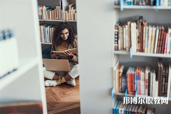 廣西哪里的中職學校能讀工藝美術專業