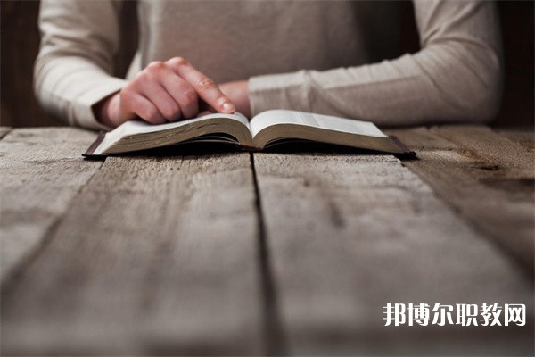 云南哪里的技工學(xué)校能讀交通客運服務(wù)（高級工）專業(yè)