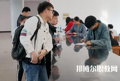 2025安慶公辦中專學校最新排名前三名單
