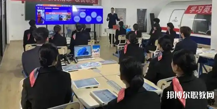 湖北2025年女生可以讀鐵路學校嗎