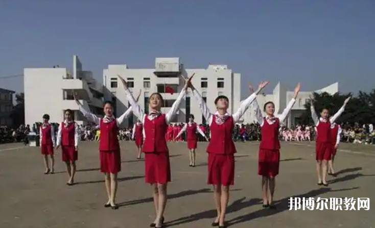 自貢2025年鐵路學(xué)校哪些好
