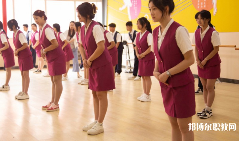 自貢2025年鐵路學校有什么專業(yè)適合女生