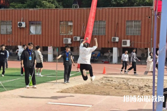 自貢2025年鐵路學校怎么樣
